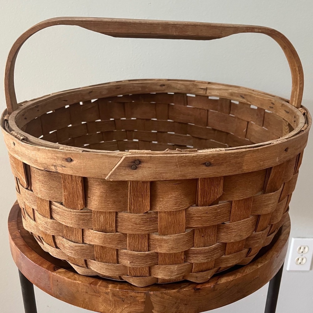 Large Vintage Splint Harvest Gathering Basket‎ Carved Wooden Handle 18"
